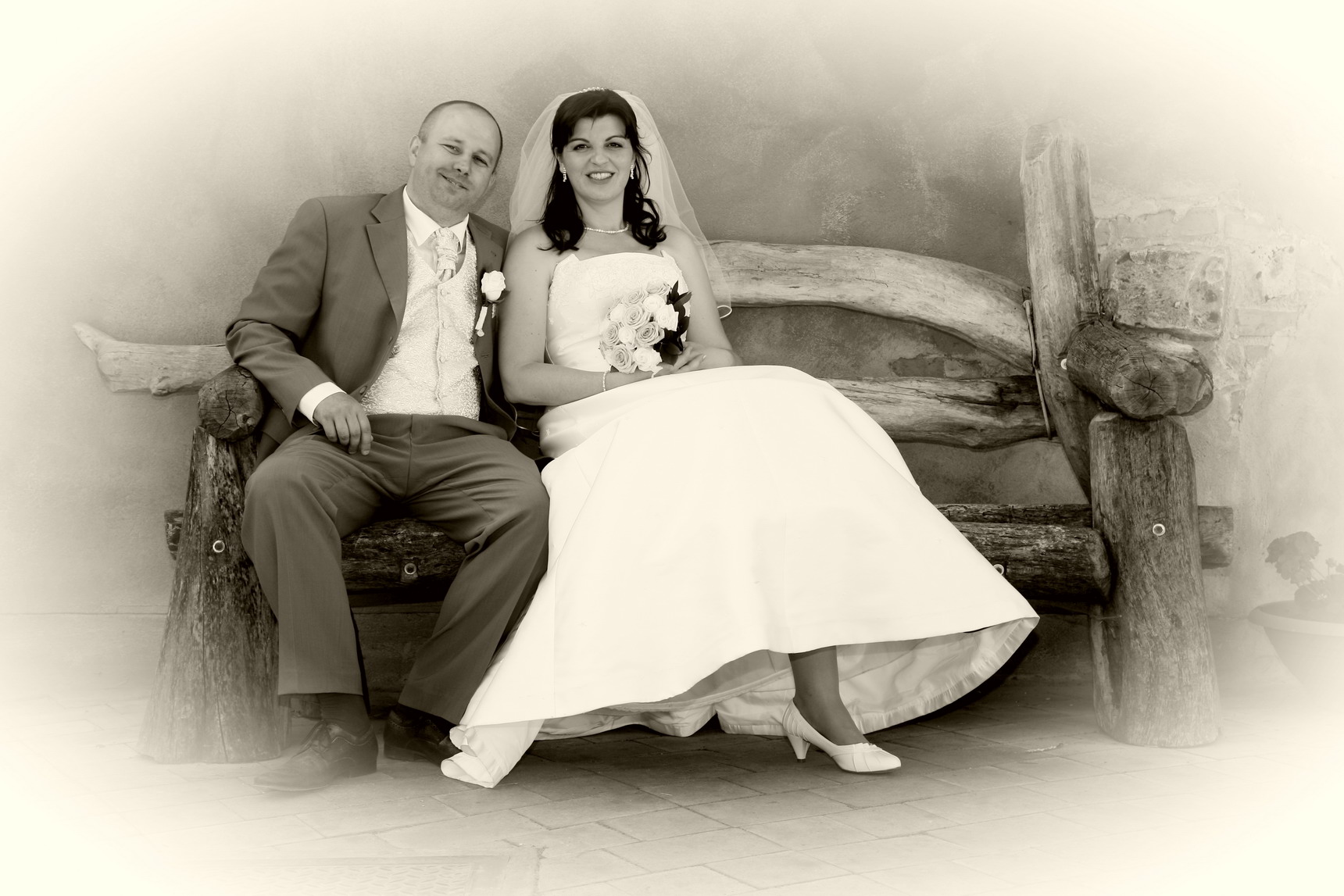 IMG_6913 sepia v elipse_x.jpg